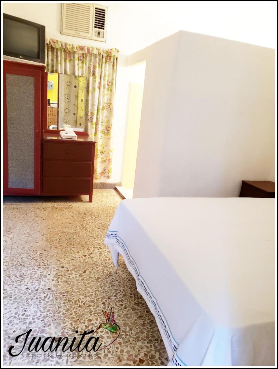 Casa de Huéspedes Juanita Salina Cruz Esterno foto